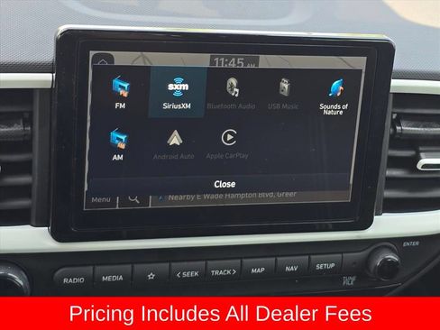 Certified 2025 Hyundai Venue Limited FWD image 17