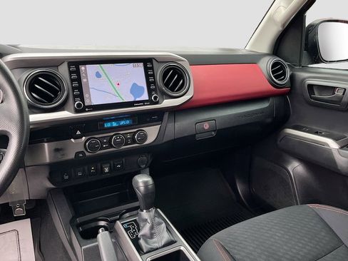 Used 2022 Toyota Tacoma SR5 image 22