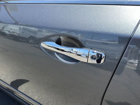 Used 2017 Nissan Altima 2.5 SR w/ Midnight Edition Package FWD image 35