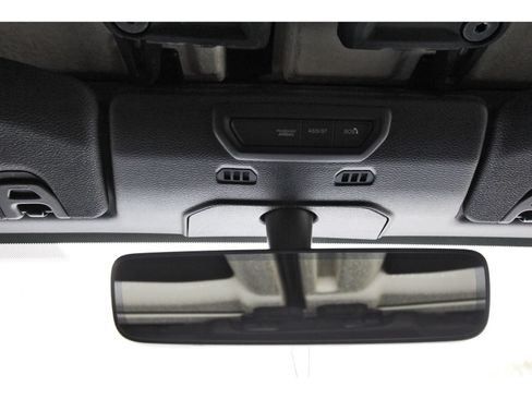 Used 2019 Jeep Wrangler Unlimited Sahara AWD/4WD image 23