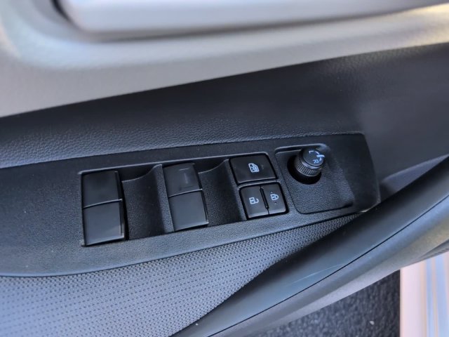 Used 2027 Toyota Corolla LE w/ LE Premium Package FWD image 12