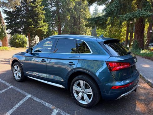 Used 2018 Audi Q5 2.0T Premium Plus w/ Premium Plus Package AWD/4WD image 4