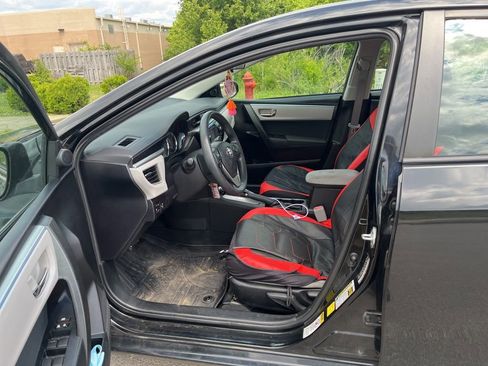 Used 2016 Toyota Corolla LE FWD image 6