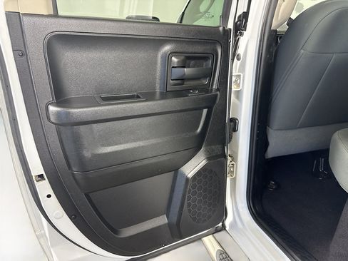 Used 2020 RAM 1500 Tradesman w/ Chrome Plus Package image 25