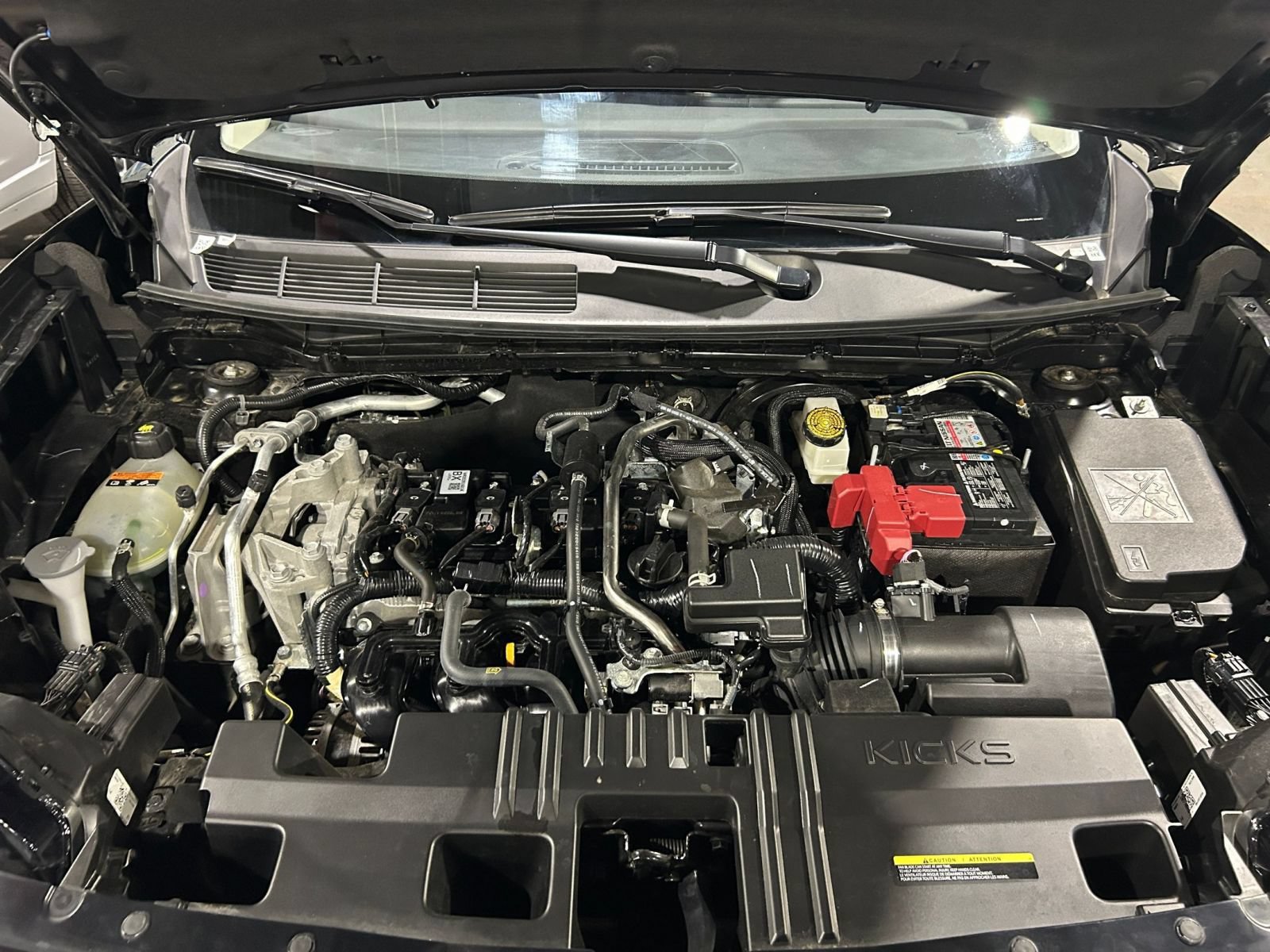 Used 2026 Nissan Kicks SR AWD/4WD image 26