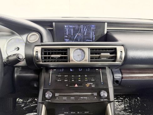 Used 2014 Lexus IS 250 w/ Luxury Package w/Gray Wood RWD image 57