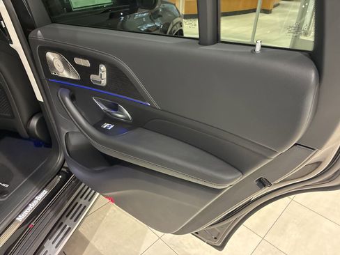 New 2026 Mercedes-Benz GLS 450 4MATIC image 15