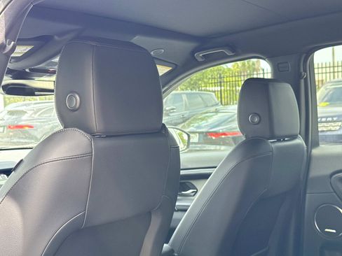 New 2025 Land Rover Discovery Sport Dynamic SE image 15