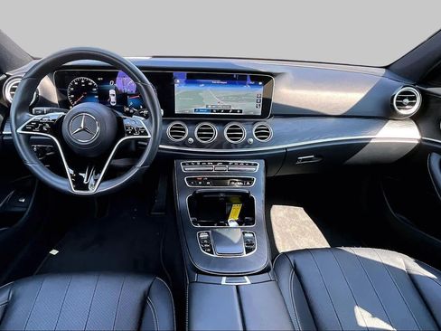 Used 2022 Mercedes-Benz E 350 Sedan image 16