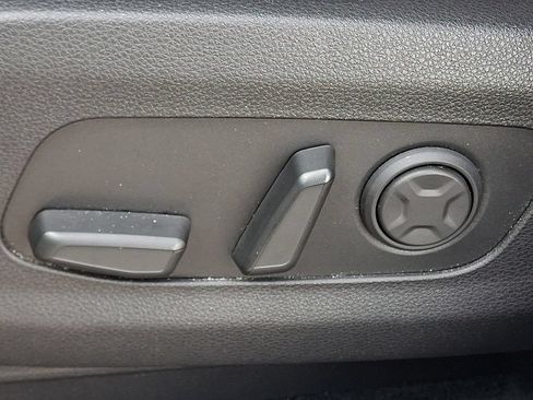 Certified 2024 Kia Carnival SX FWD image 27