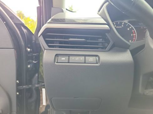 Used 2023 Nissan Altima 2.5 SR w/ SR Premium Package FWD image 19