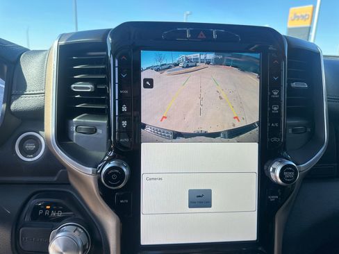 Used 2022 RAM 1500 Laramie w/ Laramie Southwest Edition image 15