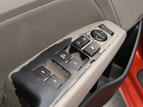 Used 2020 Hyundai Elantra SEL FWD image 27