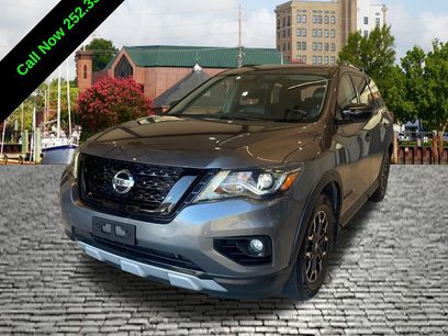Used 2019 Nissan Pathfinder SL
