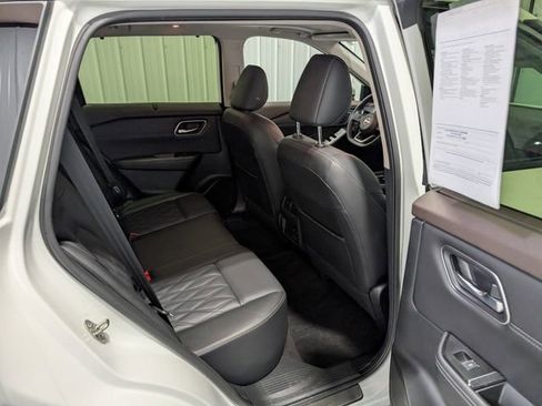 Used 2023 Nissan Rogue Platinum w/ Platinum Premium Package image 27