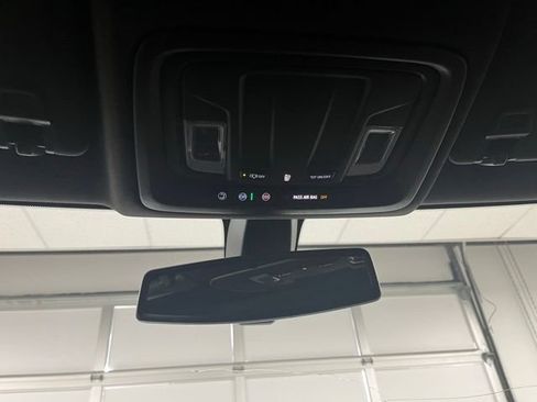Used 2020 GMC Sierra 1500 SLT w/ X31 Off-Road Package AWD/4WD image 39