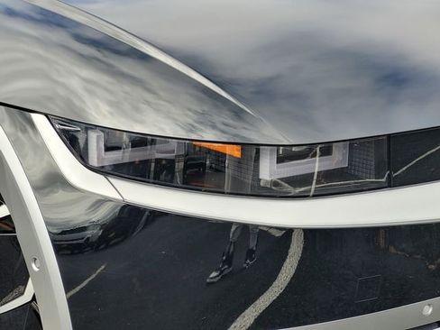 Certified 2024 Hyundai Ioniq 5 Limited RWD image 10