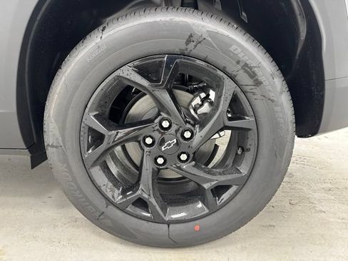 New 2026 Chevrolet Trax LT w/ Midnight Edition FWD image 34
