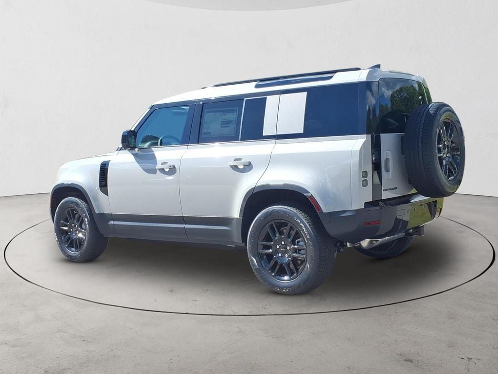 New 2026 Land Rover Defender 110 S AWD/4WD image 7