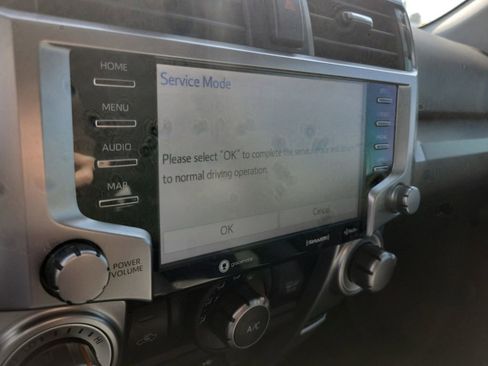 Used 2021 Toyota 4Runner SR5 Premium image 19