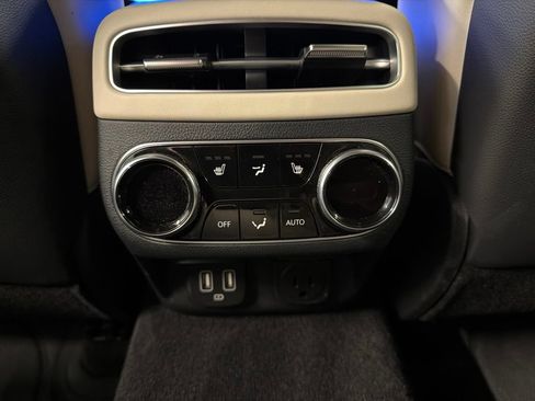 Used 2024 Genesis GV70 3.5T Sport w/ Sport Prestige Package AWD/4WD image 34