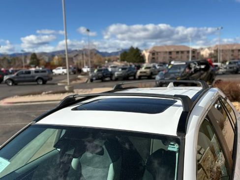 Used 2019 Toyota RAV4 XLE w/ Convenience Package image 13