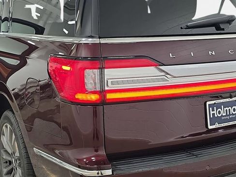 Used 2020 Lincoln Navigator L Reserve w/ Luxury Package AWD/4WD image 34