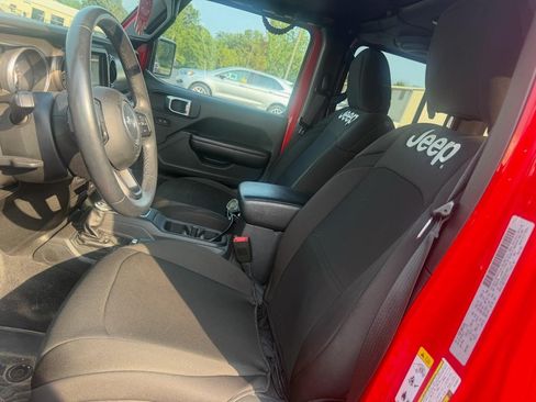 Used 2018 Jeep Wrangler Unlimited Sport S AWD/4WD image 7
