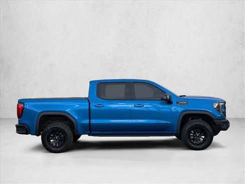 Used 2023 GMC Sierra 1500 AT4X image 4