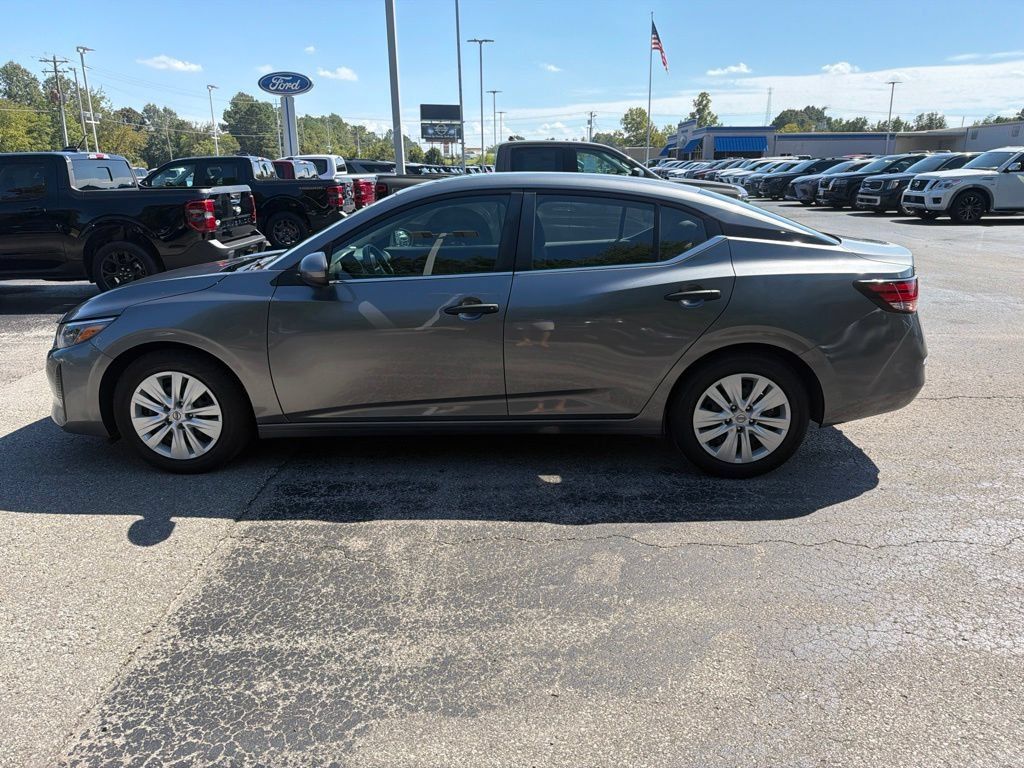 Used 2024 Nissan Sentra S FWD image 6
