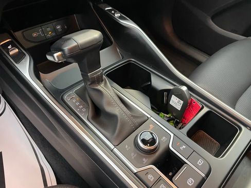 New 2025 Kia Sorento S AWD/4WD image 19
