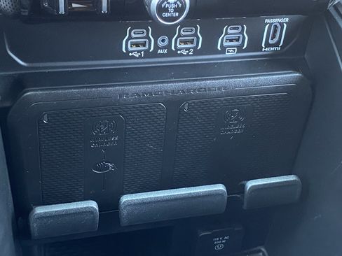 Used 2025 RAM 1500 Limited AWD/4WD image 28