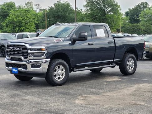 Used 2026 RAM 2500 Tradesman AWD/4WD image 4