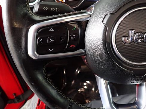 Used 2020 Jeep Gladiator Overland image 22