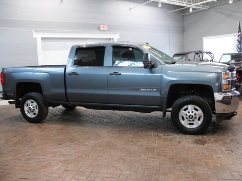 Used 2015 Chevrolet Silverado 2500 LT image 12