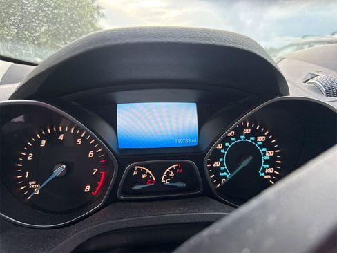 Used 2014 Ford Escape SE w/ Equipment Group 201A AWD/4WD image 9