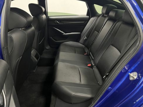 Used 2019 Honda Accord Sport image 14