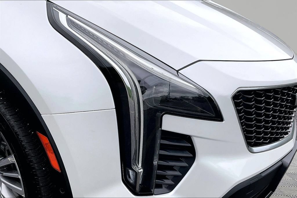 Used 2022 Cadillac XT4 Sport w/ Sun And Sound Package AWD/4WD image 35