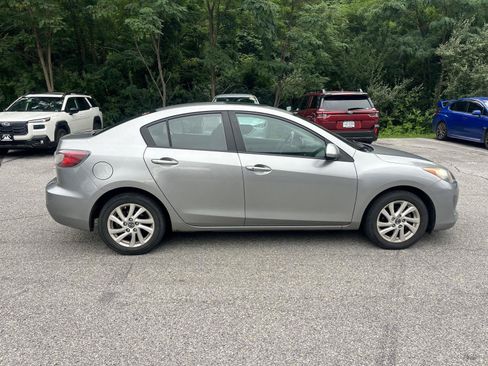 Used 2013 MAZDA MAZDA3 i Touring FWD image 8