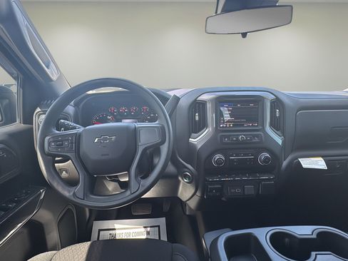Used 2025 Chevrolet Silverado 1500 Custom Trail Boss w/ Midnight Edition AWD/4WD image 10
