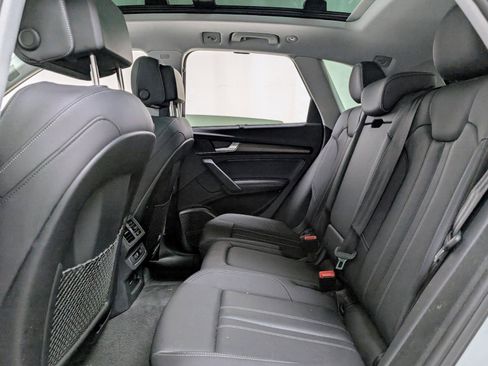Used 2023 Audi Q5 e Premium Plus w/ Premium Plus Package image 21