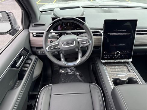 New 2025 GMC Sierra EV Denali image 30