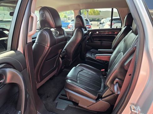 Used 2015 Buick Enclave Leather FWD image 16