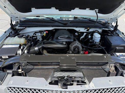 Used 2005 Chevrolet Silverado 1500 2WD Regular Cab image 18