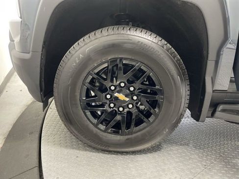 New 2026 Chevrolet Silverado EV LT image 10