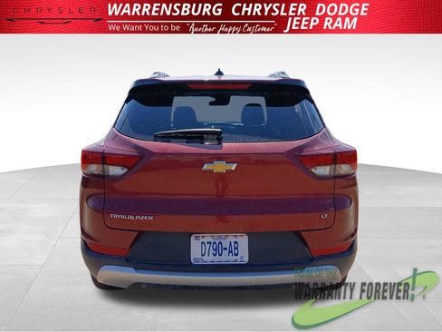 Used 2023 Chevrolet TrailBlazer LT w/ Convenience Package FWD image 5