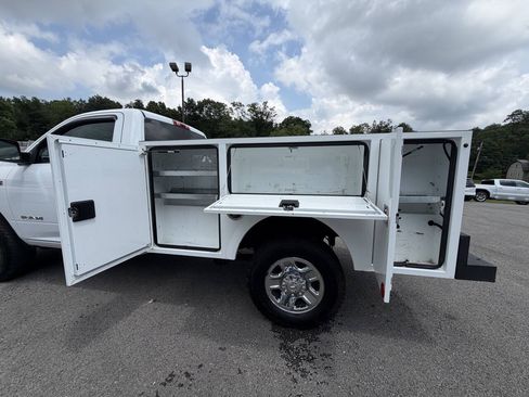 Used 2022 RAM 2500 Tradesman AWD/4WD image 10