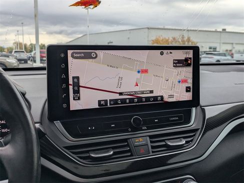 Used 2023 Nissan Altima 2.0 SR image 15