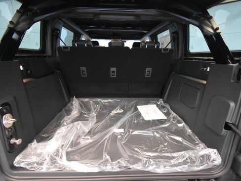 New 2026 Ford Bronco Raptor AWD/4WD image 23