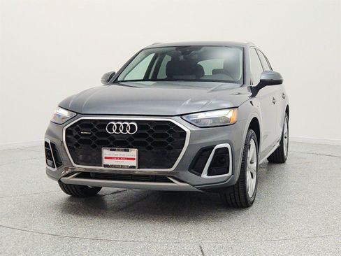 Used 2023 Audi Q5 2.0T Premium Plus w/ Premium Plus Package AWD/4WD image 2